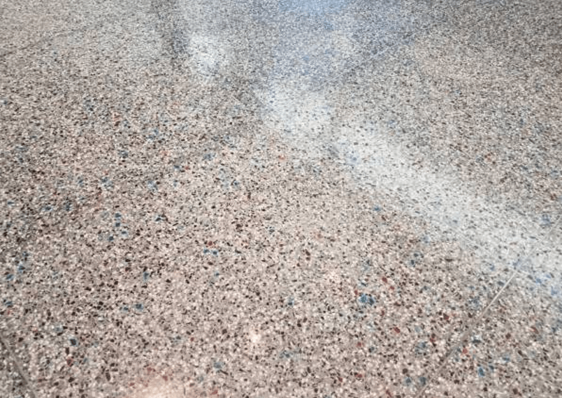 What Is Commercial Epoxy Flake Flooring and Where Does It Work Best?